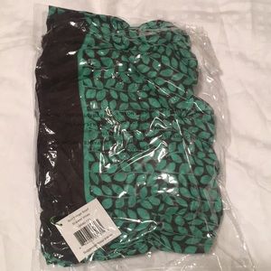 Vera Bradley light scarf in shower vines